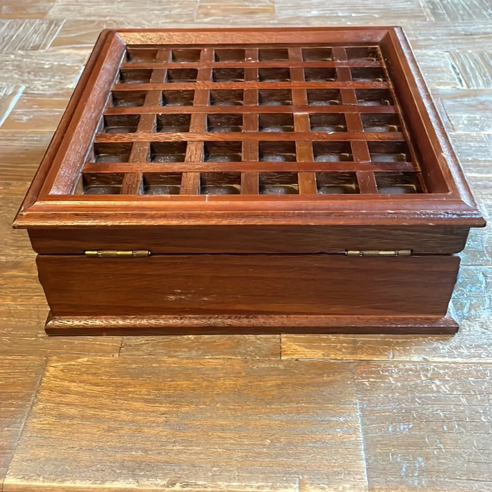 Vintage Wooden Square Jewelry Box🖤